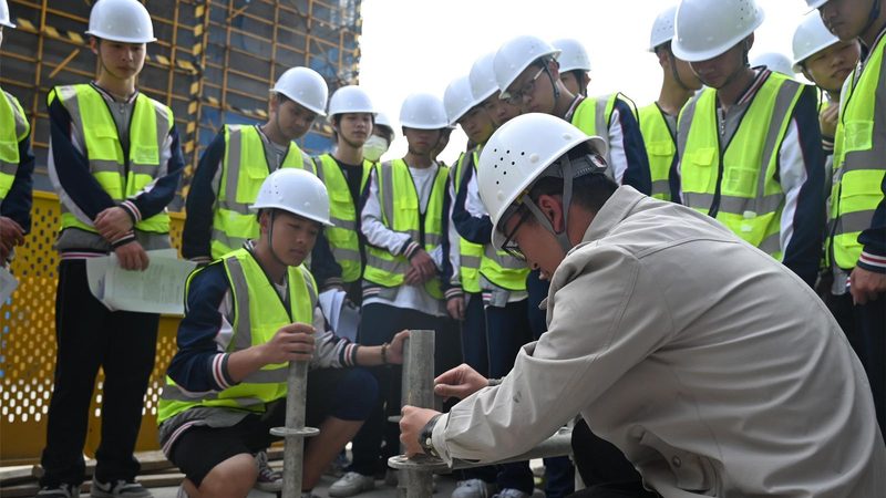桥梁粘贴钢板加固参数解析与应用